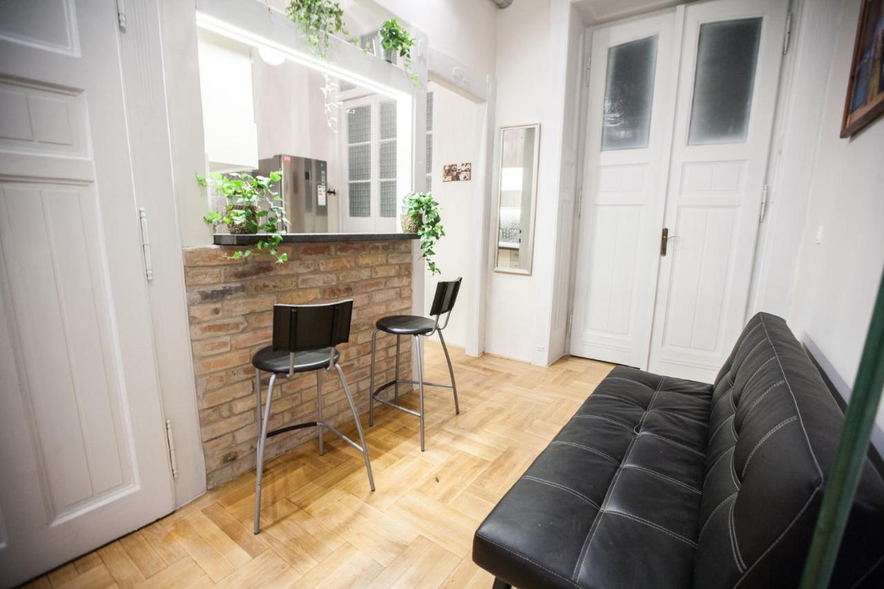N40 By Small Home Budapest Kültér fotó
