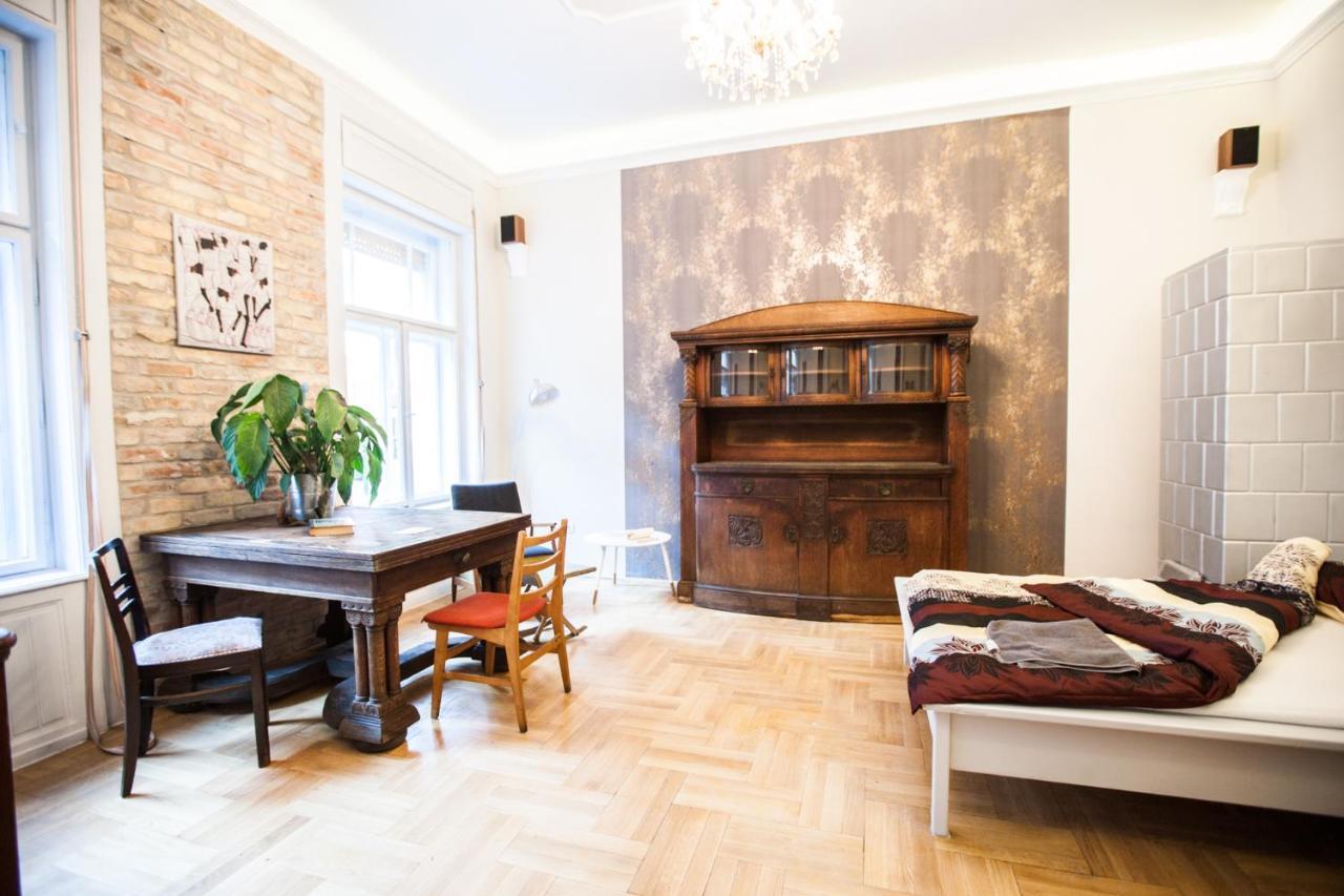 N40 By Small Home Budapest Kültér fotó