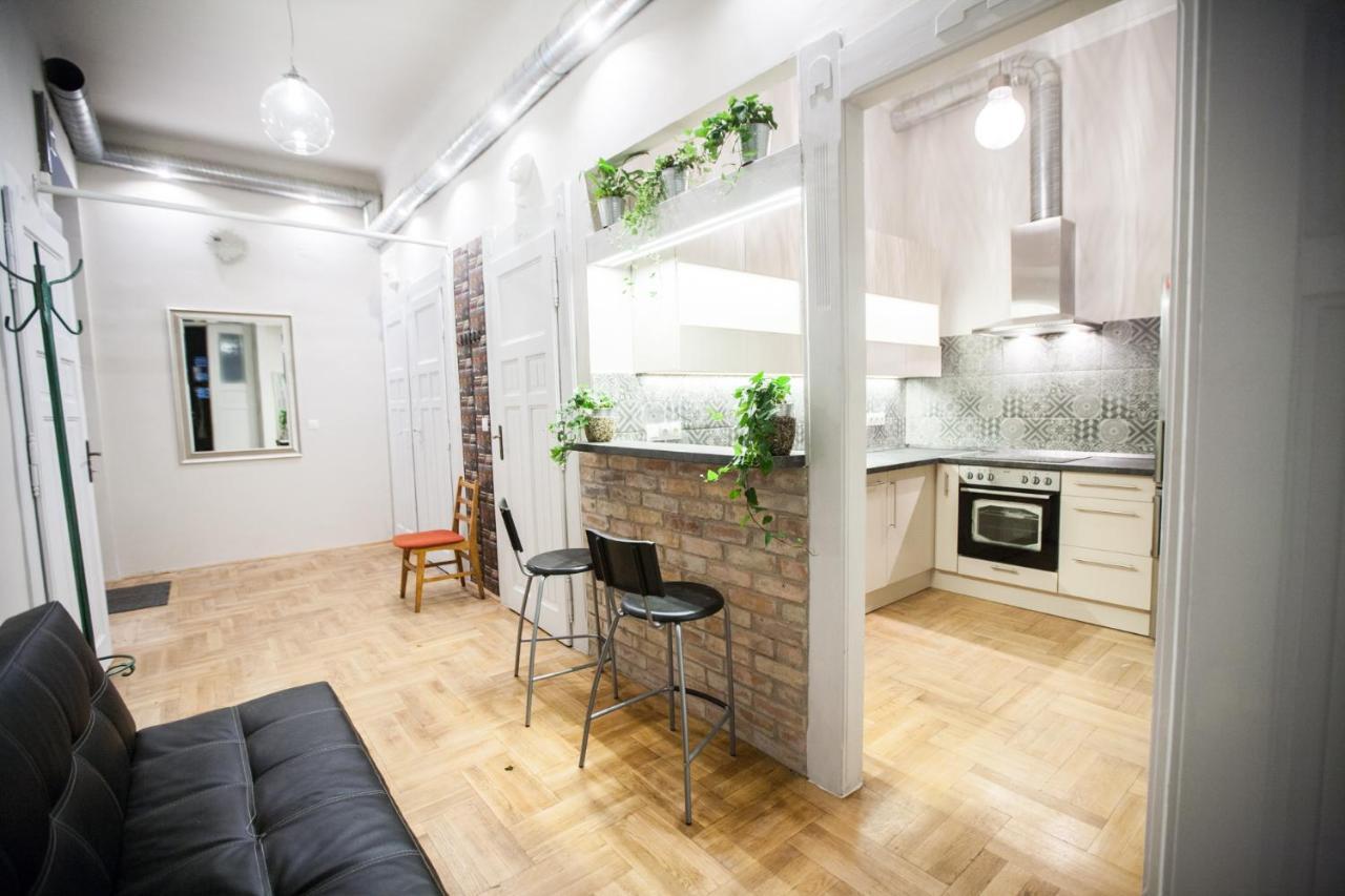 N40 By Small Home Budapest Kültér fotó