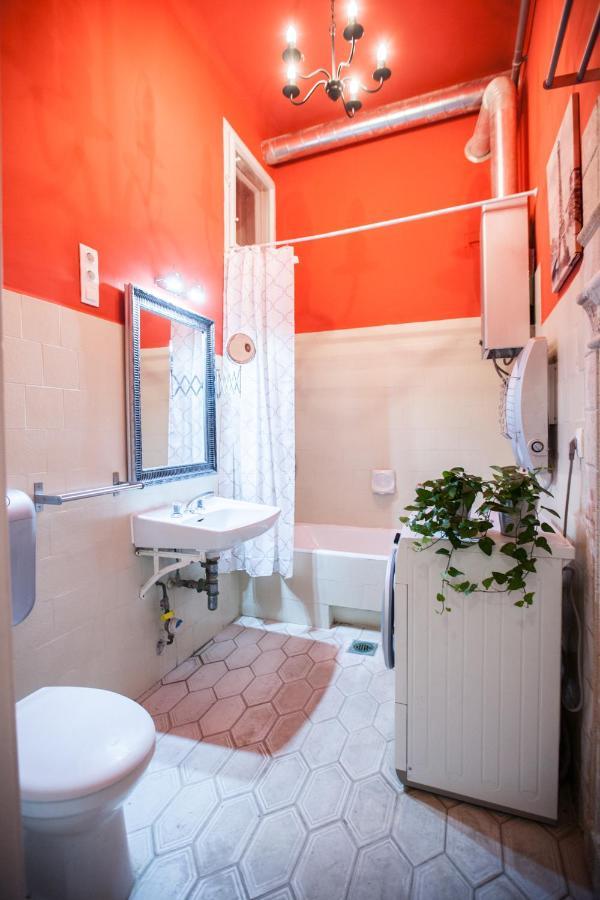 N40 By Small Home Budapest Kültér fotó